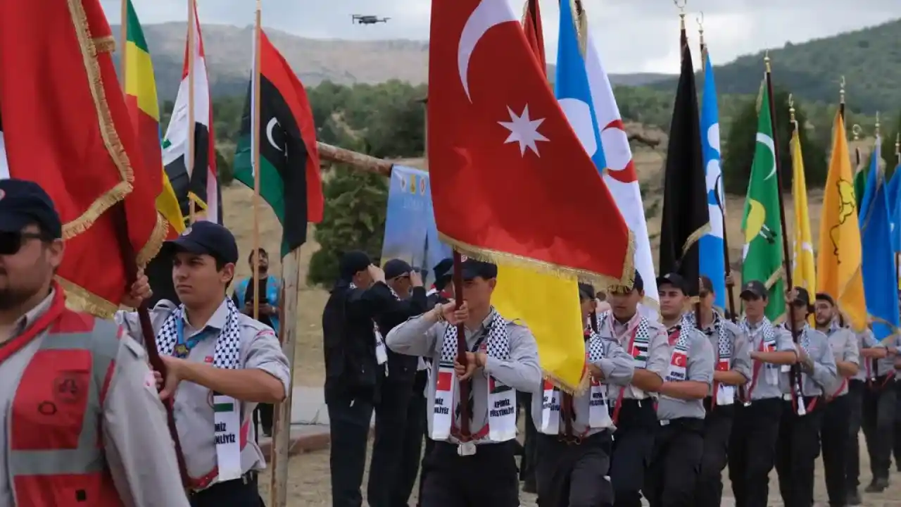 Konya'da 'İslam İzcileri Dostluk Kampı' ile ikinci buluşma