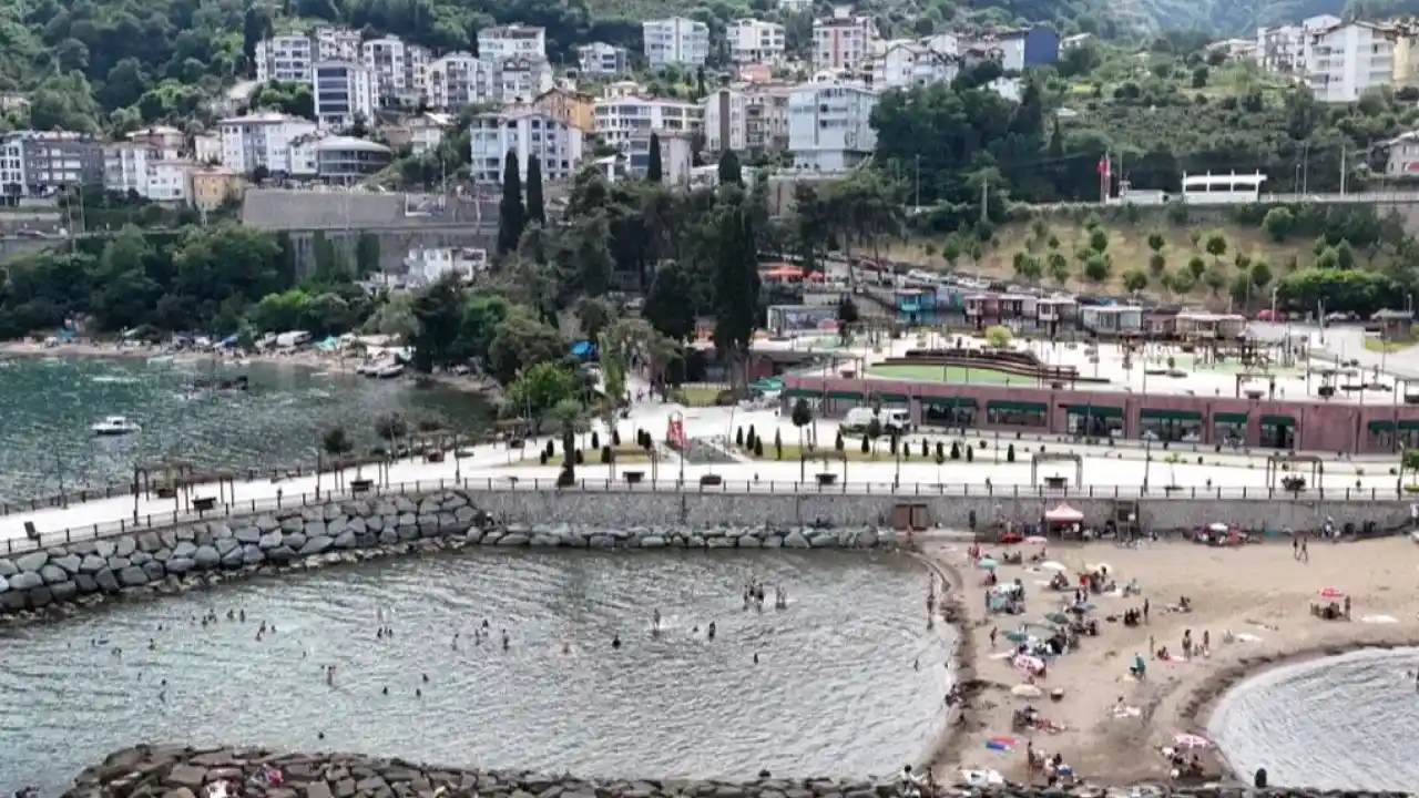 Ordu’da gökdelenlerin yıkıldığı sahil halkın hizmetine açıldı