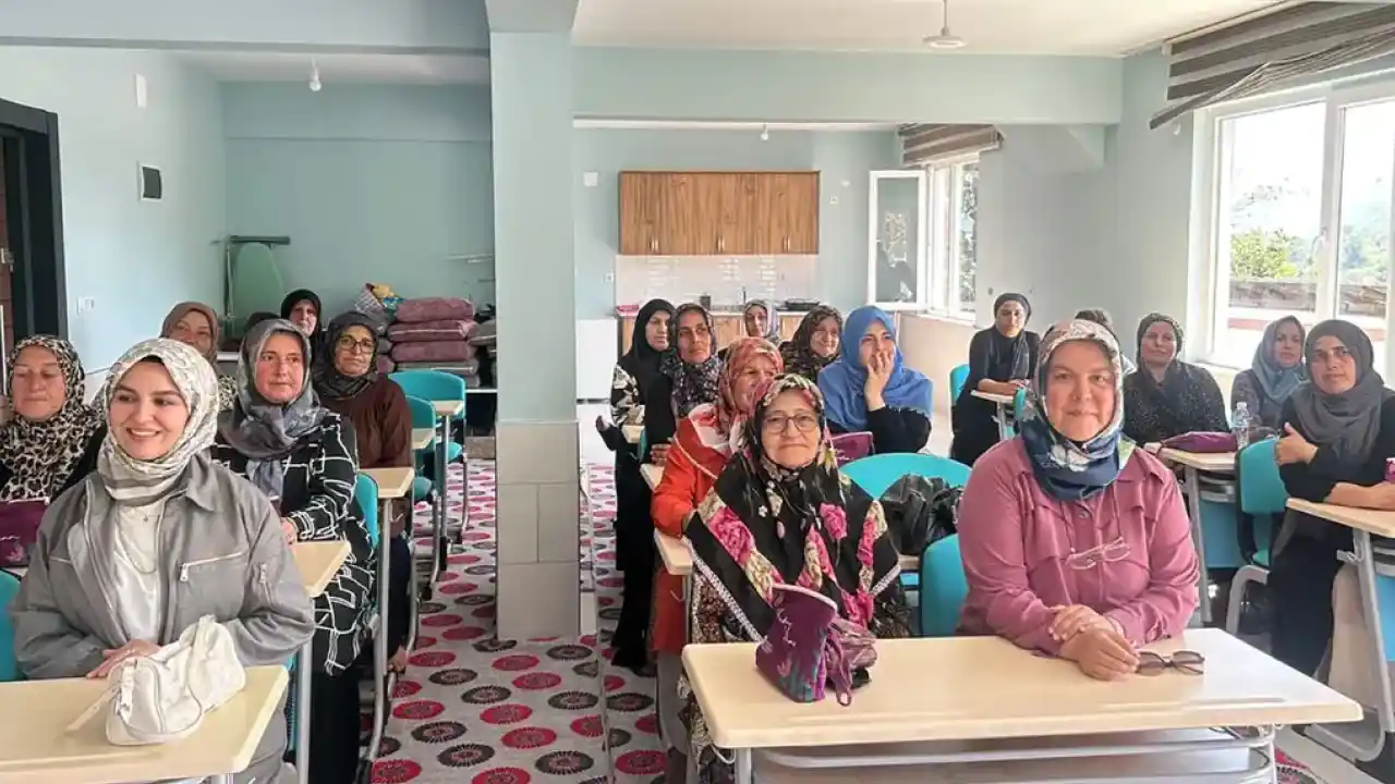 Sakarya'da “Kadın Kadına” buluşmalar Akyazı’da sürdü