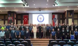 Antalya Emniyeti’nde 66 personele ödül, emekliye ayrılan 33 personele plaket