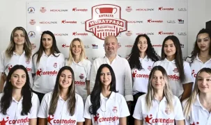 Antalya Muratpaşa’nın Sultanları yeni sezon için sözleşmelerini imzaladı