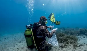 Aydın Kuşadası'nda deniz dibi temizliği