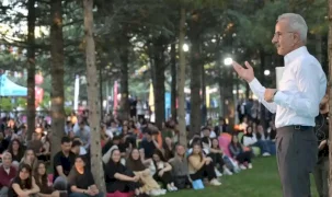 Bakan Uraloğlu kariyer buluşmasında gençlerle buluştu