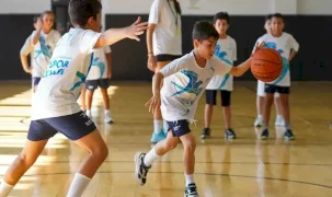 Beylikdüzü'nde öğrenciler yazı sporla geçiriyor