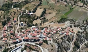 Demirci’de ulaşımı güçlendiren 45 kilometrelik çalışma