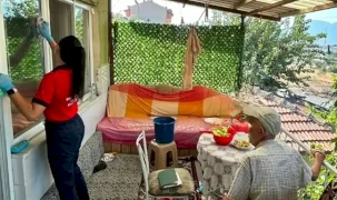 Denizli Büyükşehir evde bakım ve sağlık hizmetiyle yüzleri güldürüyor