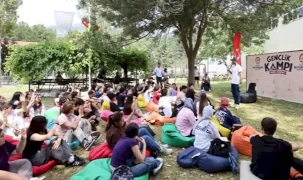 Denizli’de gençler doğa ve sanatla buluştu