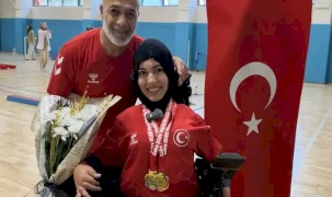 Dünya şampiyonu Alyurt’a sürpriz kutlama