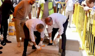 Eyüpsultan Meydanı yenileniyor... İlk taşı Nuri Aslan koydu