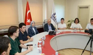Gebze'de Başkan Büyükgöz YKS şampiyonlarını ağırladı