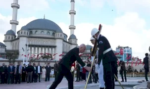 İstanbul’da 30 Ağustos Zafer Bayramı Taksim’de başladı