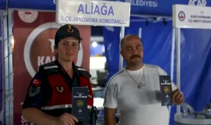 İzmir Aliağa’da bağımlılık ve aile farkındalığı için bilgilendirme standı
