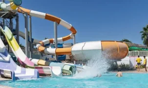 İzmir Büyükşehir’den gençlere aquapark keyfi