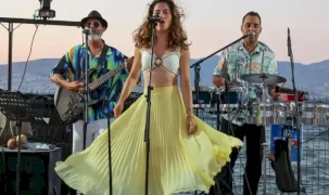 İzmir'de Marina Gecelerine devam