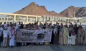 Konya Büyükşehir'in umre ödüllü ilk kafilesi yurda döndü