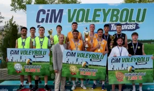 Konya Selçuklu'da 'Çim Voleybolu'na muhteşem final
