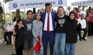 Kütahya'da Geleneksel Müderris Mahallesi Şenliği coşkusu