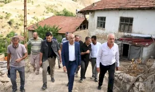 Malatya Hekimhan'da selin yaraları sarılıyor