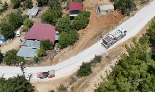 Mersin Büyükşehir, Balandız’da üretici yolunu yeniledi