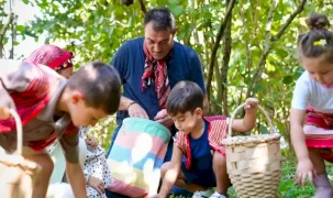 Minikler fındık bahçesine girdi