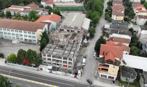Sapanca Meydanı ve spor salonu projeleri hızla ilerliyor