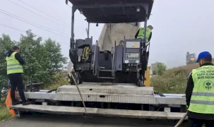 Trabzon’da 13 kilometrelik yol kuru betonla kaplandı