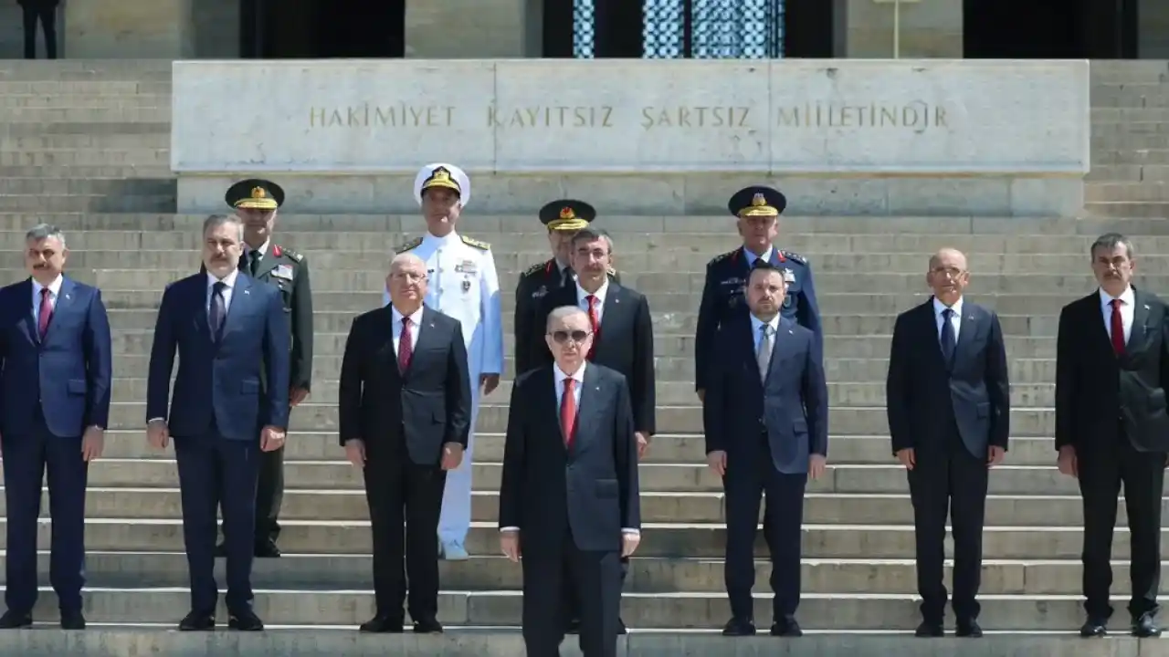 YAŞ kararları açıklandı! 25 general ve amiral terfi etti... Hava Kuvvetleri Komutanı değişti