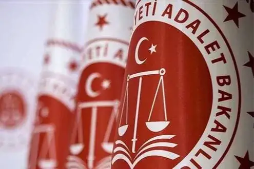 Bakan Gürlek açıkladı... Manisa'daki saldırganın anne, baba ve dedesi gözaltında!