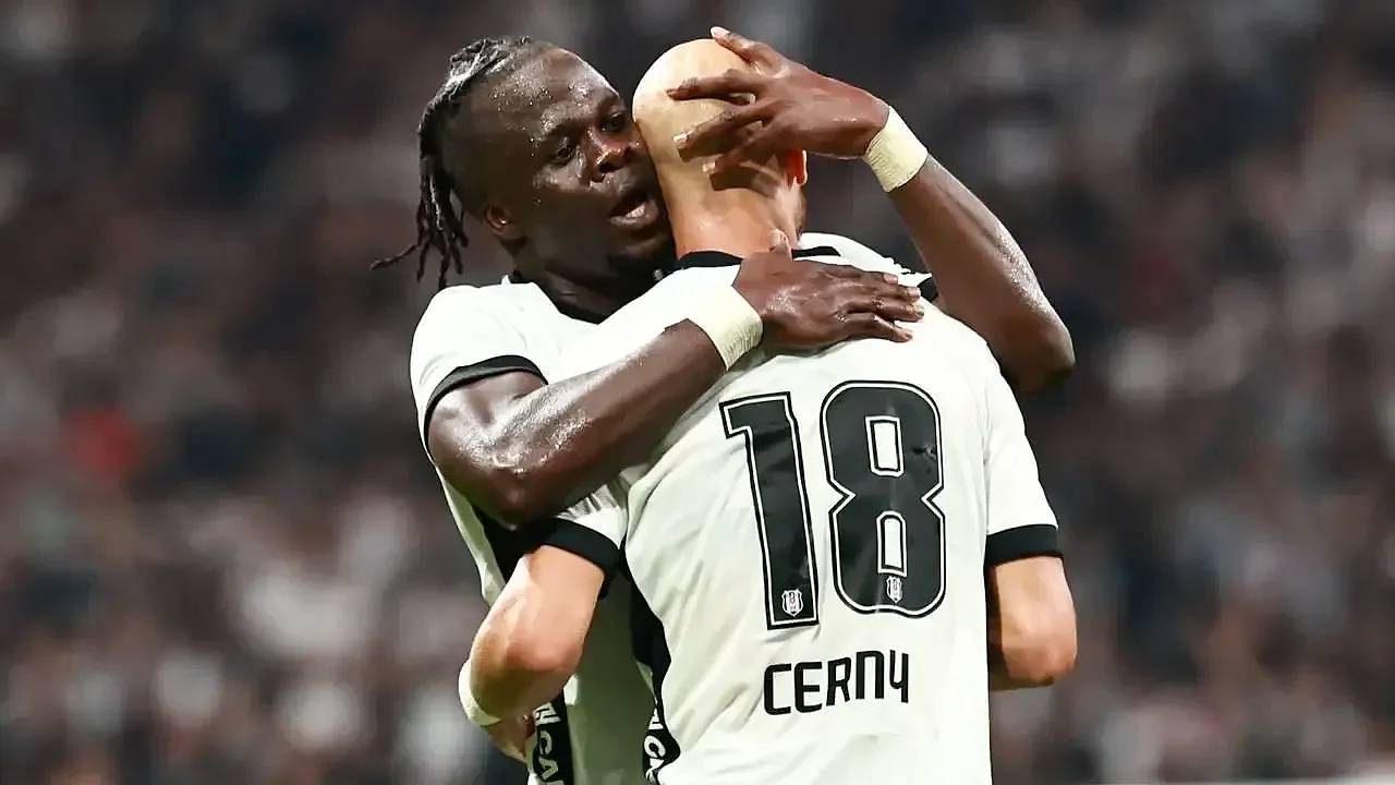 Beşiktaş 1-0 Hradec Kralove (Maç Sonucu) Kartal UEFA Avrupa Ligi Play-Off turunda!
