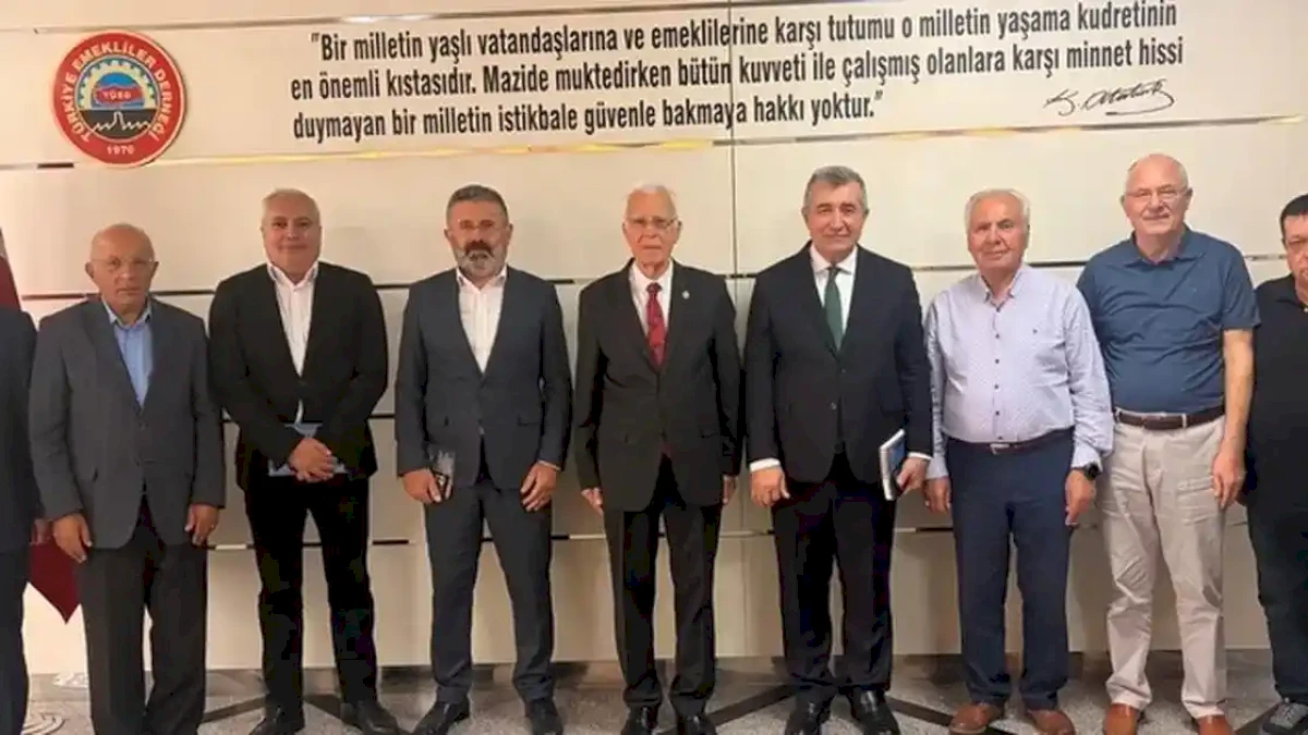 CHP Liderleri TÜED'yi Ziyaret Etti, Emekliler Sorunlarını Paylaştı