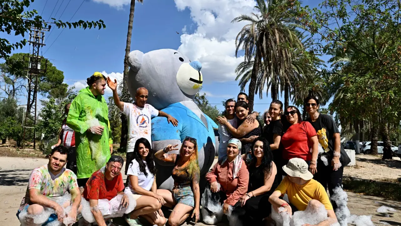 İzmir Aliağa’da eğitim öğretim yılı törenle başladı