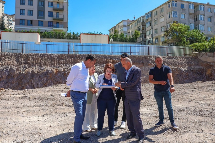 Maltepe’de Zümrütevler ve Girne’ye Yeni Mahalle Evleri