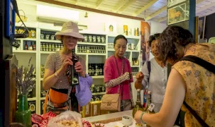Çanakkale’nin zeytinyağı Çinli turistlerin ilgisini çekti
