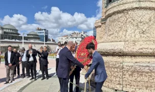 CHP İstanbul Taksim'de buluştu... Gürsel Tekin’den 9 Eylül'de Anıtkabir daveti