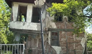 Gölcük'te riskli metruklarda yıkıma devam