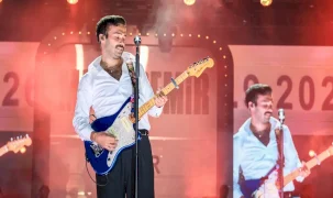 İEF geceleri müzik ve kahkaha dolu