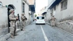 Jandarma 28 ilde 83 şüpheliyi yakaladı