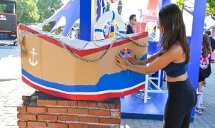 Karton Tekne Yarışması İzmir'de fuar coşkusuna renk kattı