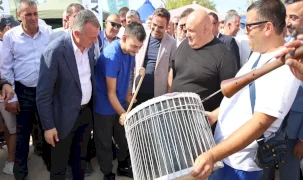 Kocaeli'de Başkan Büyükakın, Karadenizlilerin coşkusuna ortak oldu