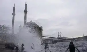 Meteoroloji'den 7 bölgede kuvvetli yağış ve rüzgar uyarısı
