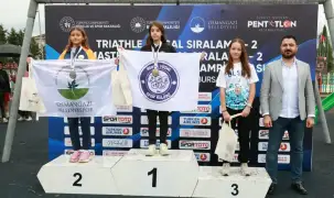Osmangazili kardeşler triathle yarışında başarı elde etti