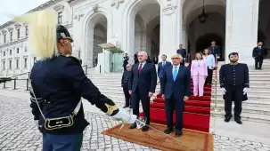 TBMM Başkanı Kurtulmuş Portekiz Meclisi'nde törenle karşılandı