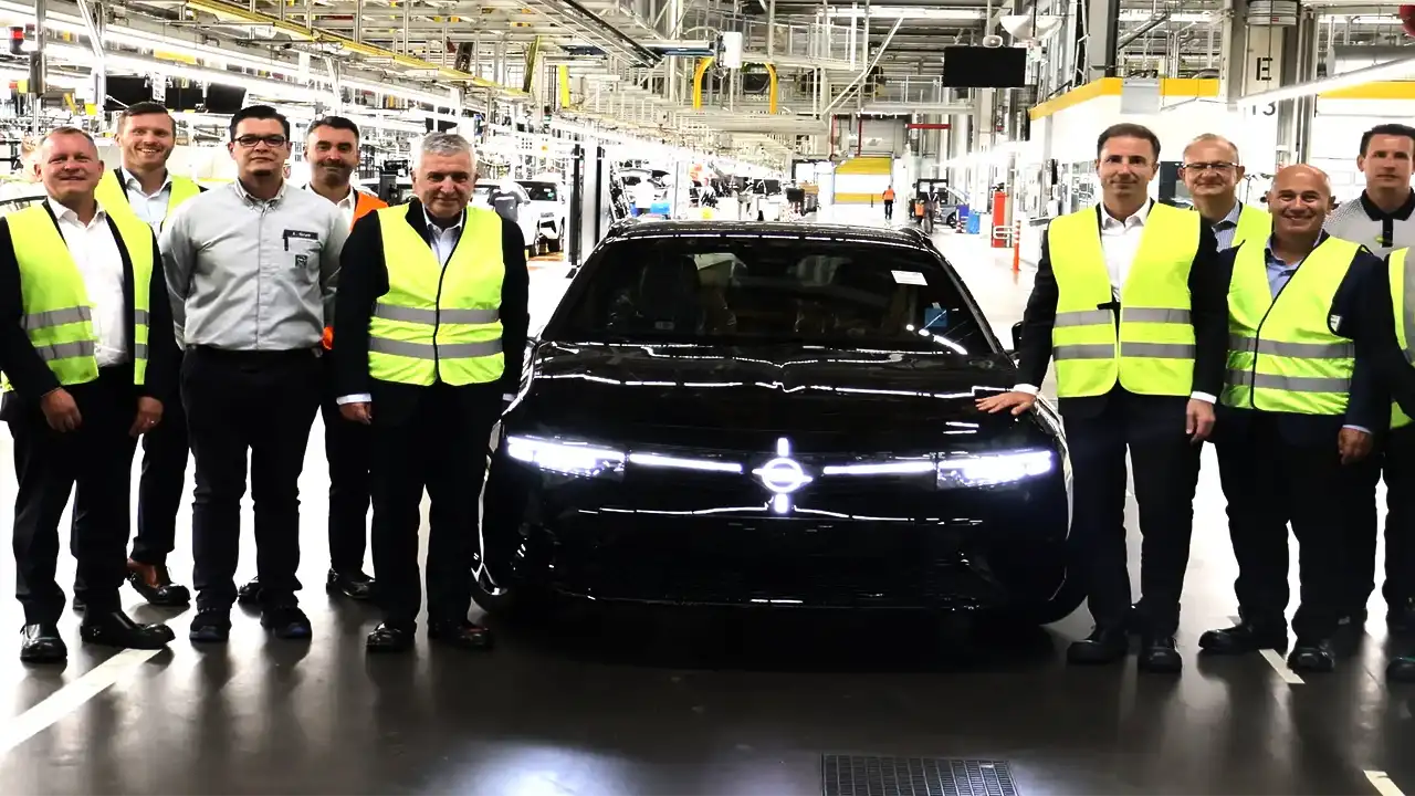 Tofaş ve Opel yönetimi stratejik iş birliğini güçlendiriyor