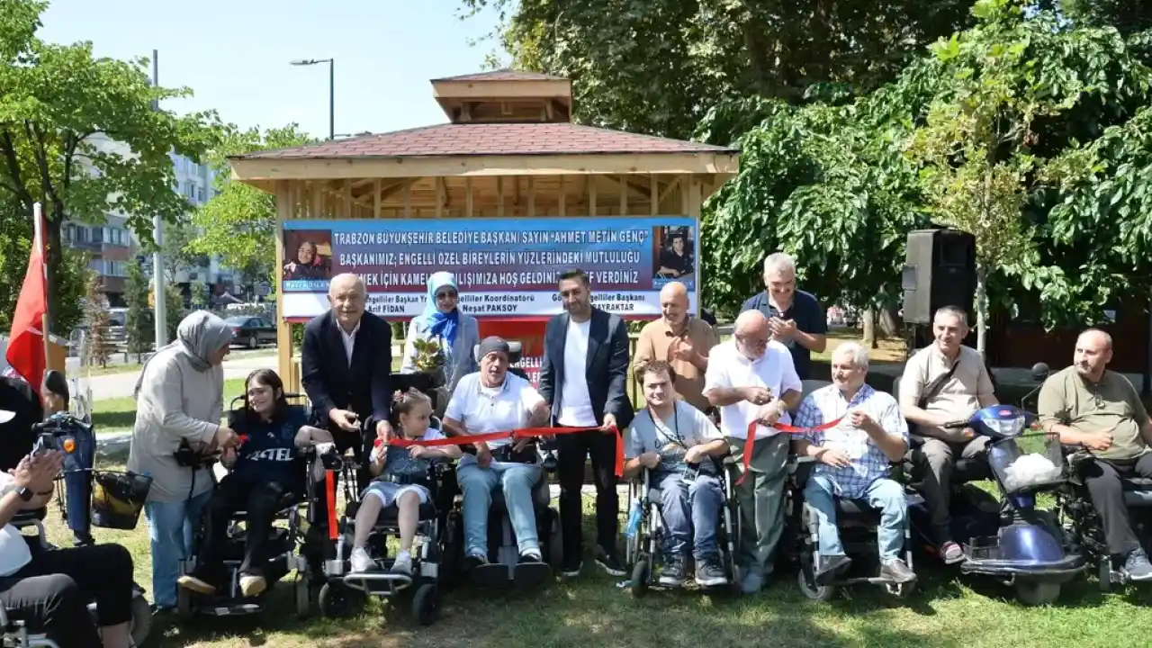 Trabzon’da özel gereksinimli bireylere özel kamelya