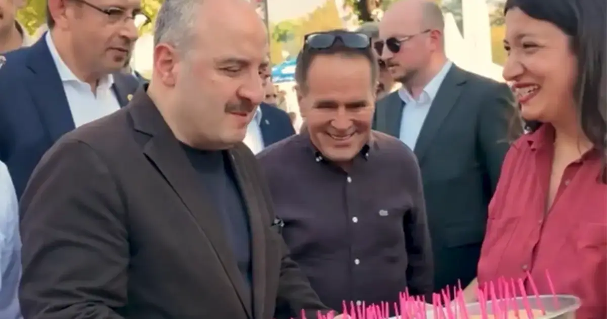 Varank’tan Özgür Özel’e Bursa'dan börekli göndermeli paylaşım