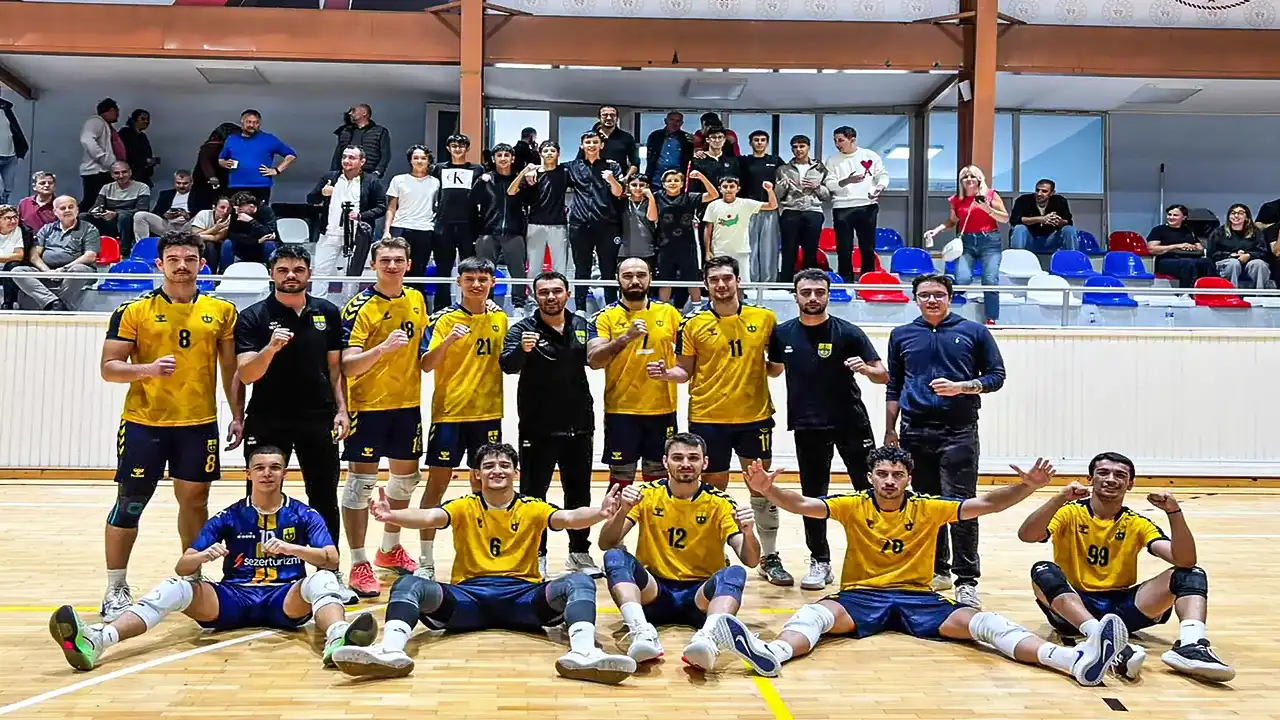Yenişehir Belediyespor voleybol takımı sezona galibiyetle başladı