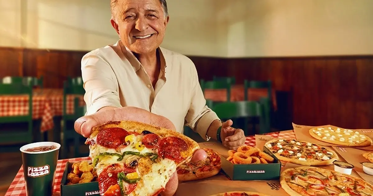 Yılmaz Vural PizzaLazza'nın reklam yüzü oldu