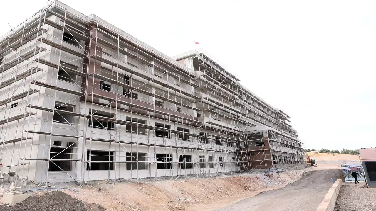 Gaziantep'te yapımı süren Yaş Bakım ve Rehabilitasyon Merkezi’ne ziyaret