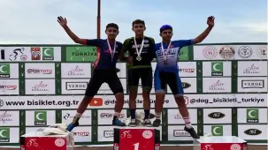 Sakarya'nın genç pedalları 42 madalya kazandı