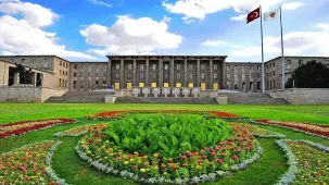 TBMM 51 günlük aranın ardından mesaiye başlıyor
